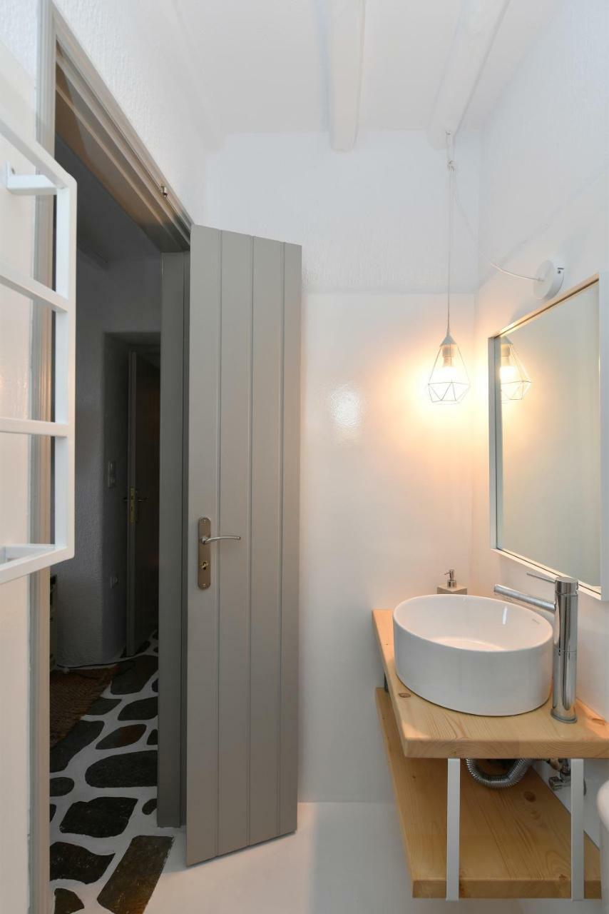 Santa Flora 3 Bedroom House A ParikiaaS Edge Párosz Kültér fotó